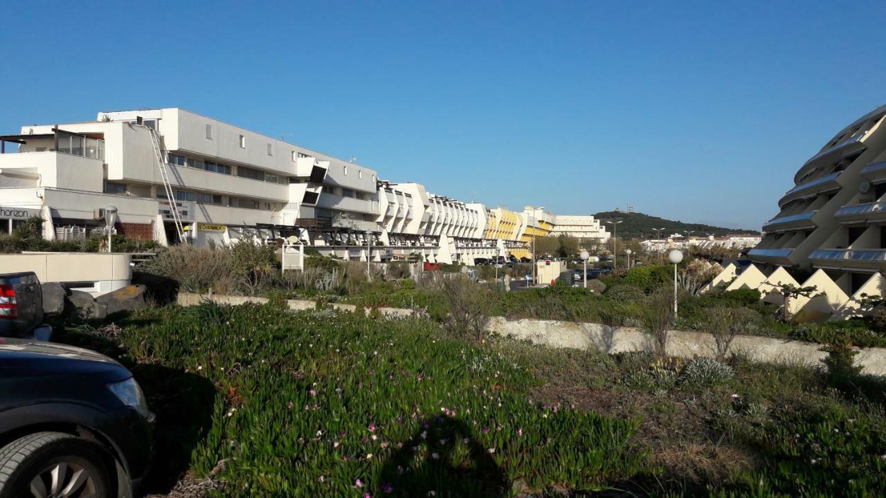 Naturist Paradise In « Swinging Cap » Agde Bagian luar foto